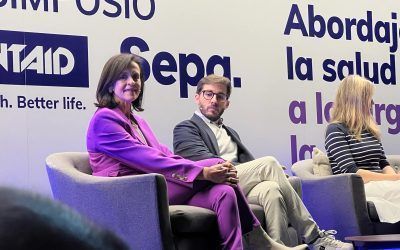 Cristina Navarro participa en el Vll Simposio DENTAID-SEPA